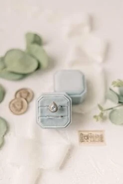 Velvet Ring Box - Elegant Vintage Octagon Display Holder For Jewelry - Double Storage, Soft Fabric - Perfect For Weddings, Engagement, Photography - Decorative & Functional Gifts For Brides (Lilac) -Songmics Furniture Shop 31 wR Myd1L. AC