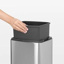 Brabantia Touch Bin, 2 Gal / 10L, Matte Finger Print Proof -Songmics Furniture Shop 41DtVdMnyTL