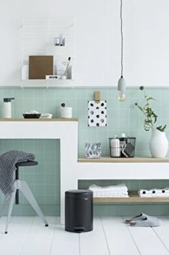 Brabantia New Icon Step Trash Can (1.3 Gal / Matt Black) Soft Closing Kitchen Garbage/Recycling Can With Removable Bucket 18 Brabantia New Icon Step Trash Can (1.3 Gal / Matt Black) Soft Closing Kitchen Garbage/Recycling Can With Removable Bucket -Songmics Furniture Shop 41FlsMf9gzL