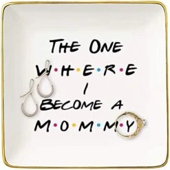 The One Where You Become An Auntie-Gift For Sister,Best Friends-Aunt Announcement-Aunt To Be-New Aunt Gift-Pregnancy Announcement Idea-Ceramic Jewelry Holder Ring Dish Trinket Box Tray-Friends TV Show -Songmics Furniture Shop 41eEugTYnOL. AC