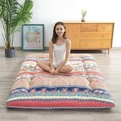 HIGOGOGO Japanese Floor Mattress For Adults, Thick Foldable Futon Mattress For Floor, Korean Roll Up Sleeping Pads, Portable Folding Foam Floor Bed Tatami Mat, Shikibuton For Guest, Boho B, Queen -Songmics Furniture Shop 51MsaMtYlUL. AC 1