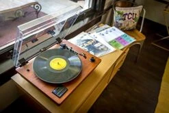 50 LP Inner Sleeves Anti Static Square Vinyl Record Sleeves 33 RPM 12" Provide Your LP Collection With The Proper Protection - Invest In Vinyl -Songmics Furniture Shop 51hqYGLiNbL