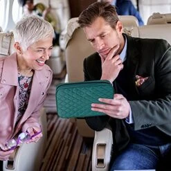 DVD Case CD Case Holder - 96 Capacity Portable Carrying DVD Disc Storage Case Hard CD Case Holder Wallet Binder Booklet Organizer For Car Office Home Travel | Movie Media Audio Music (Green) -Songmics Furniture Shop 51kRN8YFErL